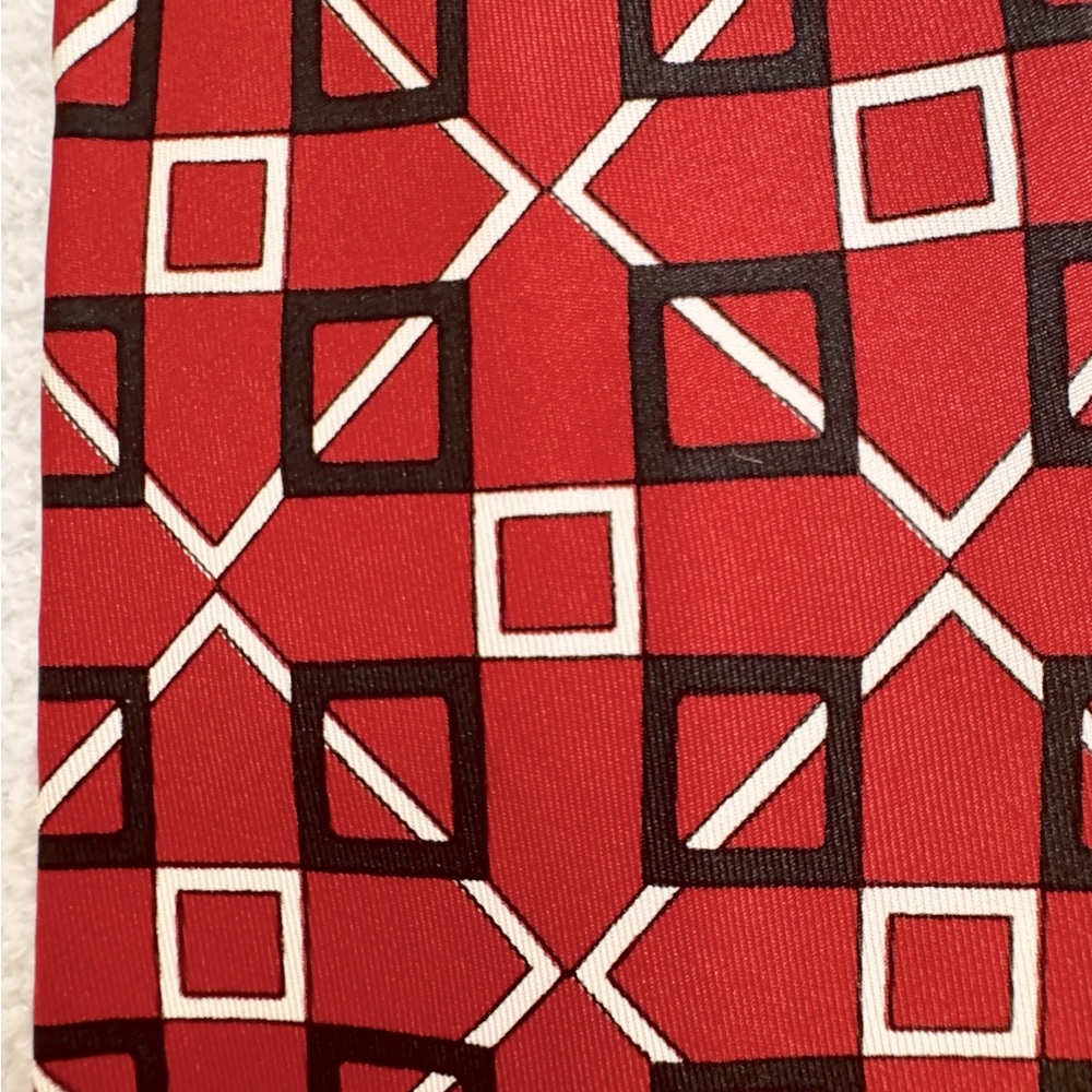 HERMÈS Vintage Silk Tie - Picture 8 of 13